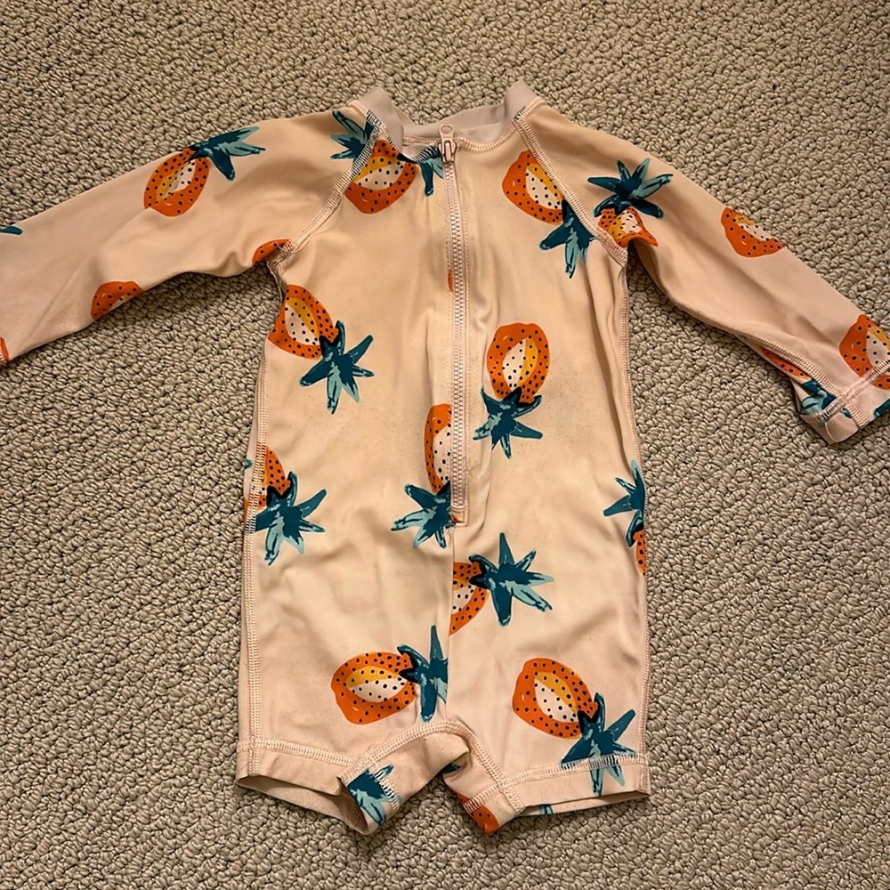 Hanna Anderson 6-12m rash guard